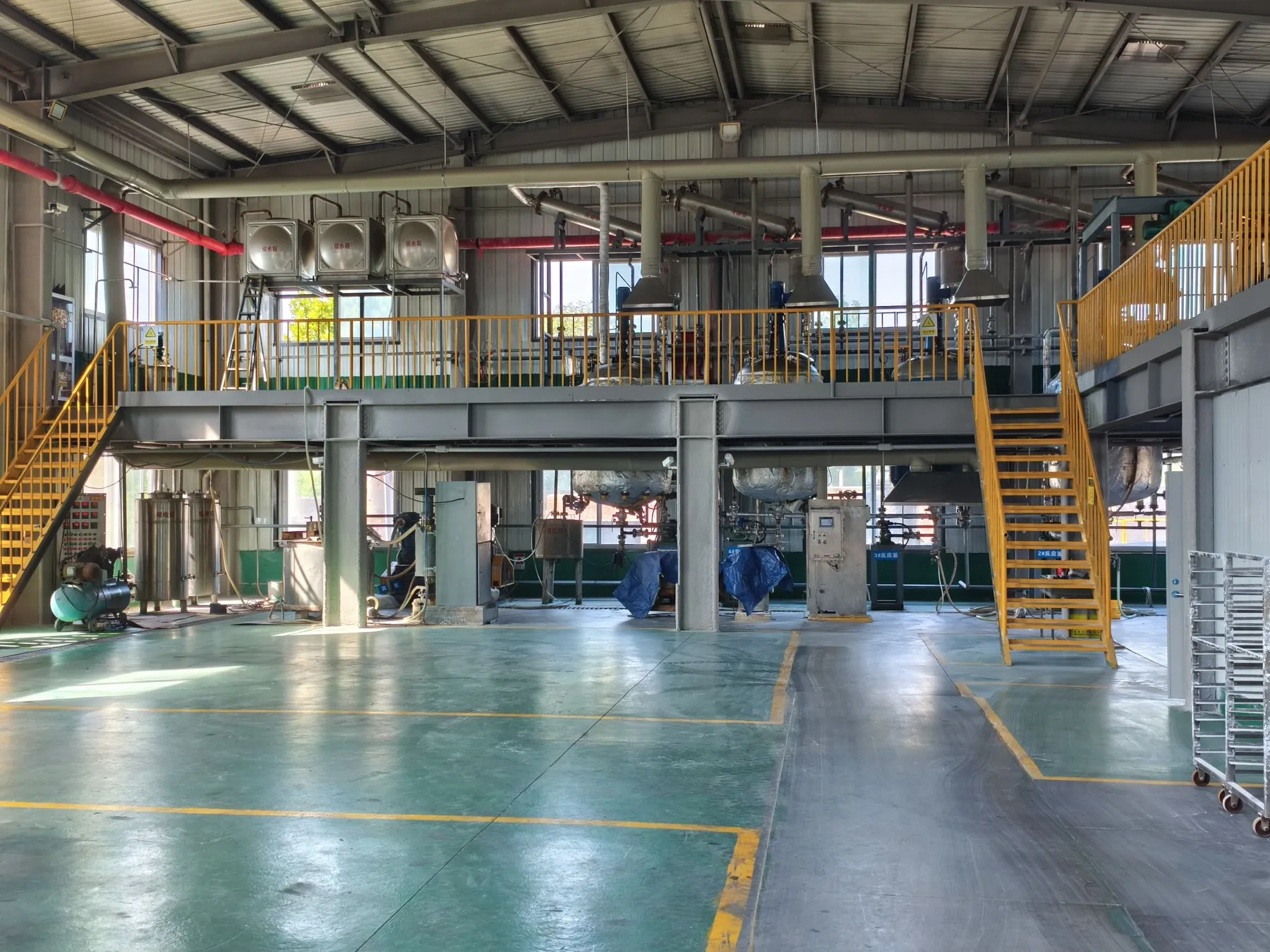 Production hall at qualified manufacturing source